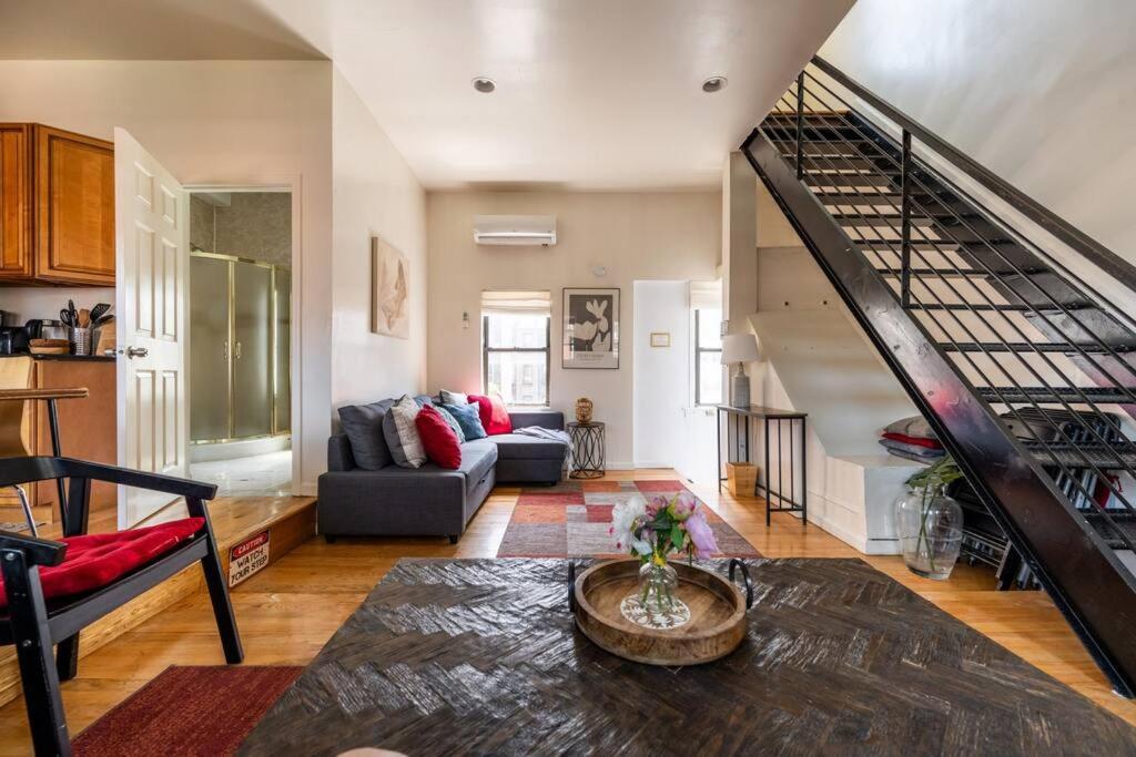 East Village Townhouse New York City Exterior photo