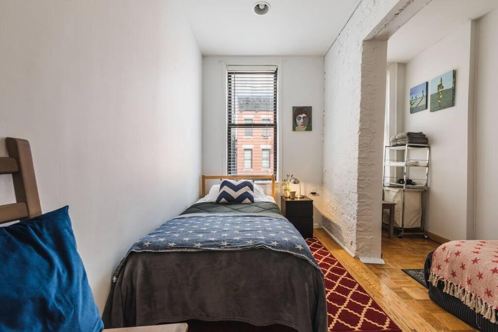 East Village Townhouse New York City Exterior photo