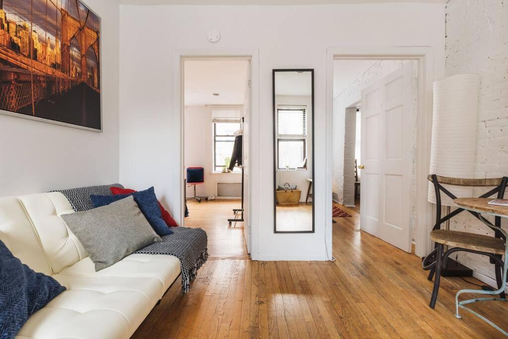 East Village Townhouse New York City Exterior photo