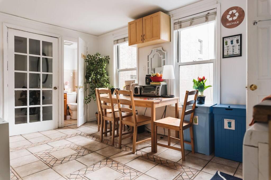 East Village Townhouse New York City Exterior photo